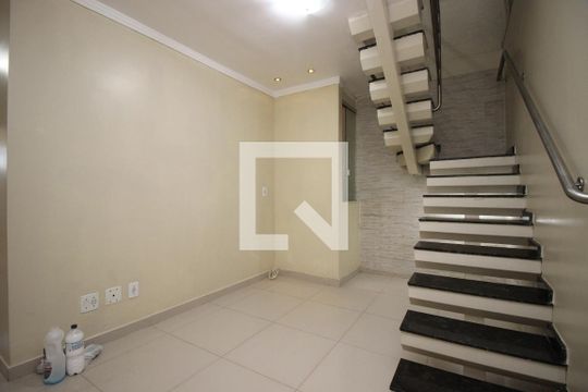 Sala de apartamento para alugar com 2 quartos, 90m² em Guará Ii, Brasília