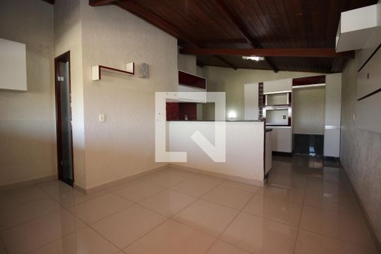 Cobertura de apartamento para alugar com 2 quartos, 90m² em Guará Ii, Brasília