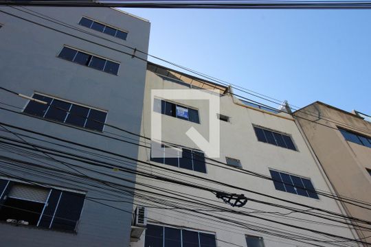 Fachada de apartamento para alugar com 2 quartos, 90m² em Guará Ii, Brasília