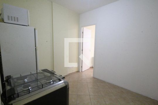 Cozinha de apartamento à venda com 1 quarto, 33m² em Liberdade, São Paulo