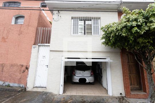 Fachada de casa à venda com 2 quartos, 80m² em Penha de França, São Paulo