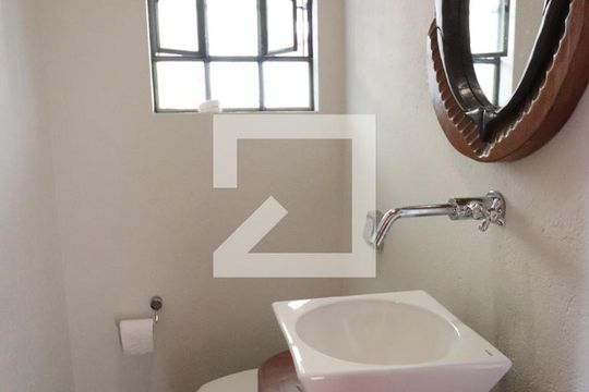 Lavabo 1 de casa à venda com 4 quartos, 472m² em Vila Rosalia, Guarulhos