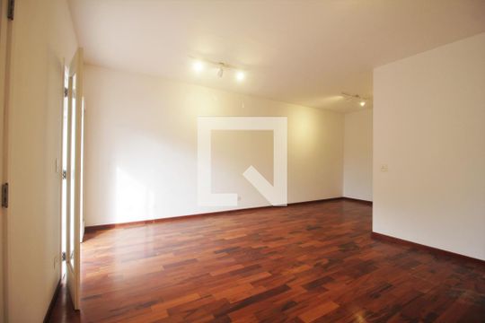 Suíte de casa de condomínio à venda com 3 quartos, 300m² em Jardim Viana, São Paulo