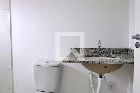 Banheiro da Suíte de apartamento à venda com 2 quartos, 100m² em Parque Oratorio, Santo André