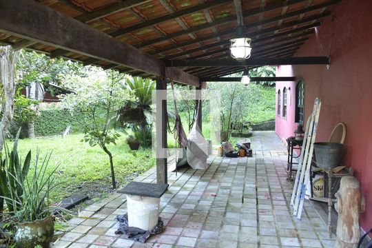 Área Externa de casa para alugar com 4 quartos, 240m² em Muriqui, Niterói