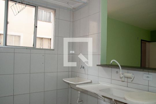 Cozinha de apartamento para alugar com 2 quartos, 60m² em Cândida Ferreira, Contagem