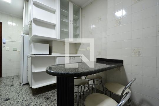 Cozinha de apartamento à venda com 3 quartos, 130m² em Bosque da Saúde, São Paulo