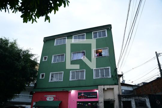 Fachada do Prédio de apartamento para alugar com 2 quartos, 60m² em Parque Alexandre, Cotia