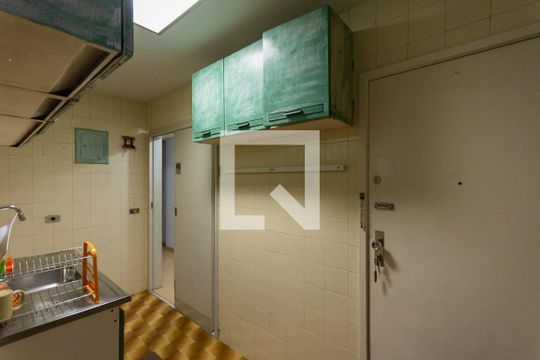 Cozinha e Área de Serviço de apartamento para alugar com 2 quartos, 59m² em Maracanã, Rio de Janeiro