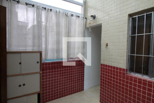 varanda de casa para alugar com 3 quartos, 240m² em Vila Anhangüera, São Paulo