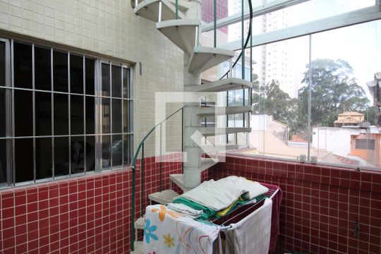 Varanda de casa para alugar com 3 quartos, 240m² em Vila Anhangüera, São Paulo