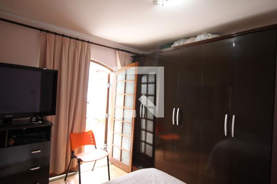 Quarto 2 de casa para alugar com 3 quartos, 240m² em Vila Anhangüera, São Paulo