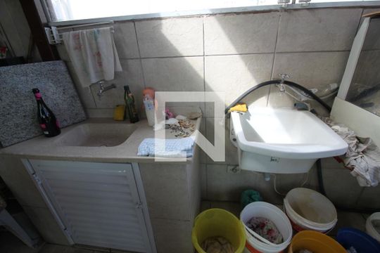 Área de Serviço de casa para alugar com 3 quartos, 240m² em Vila Anhangüera, São Paulo