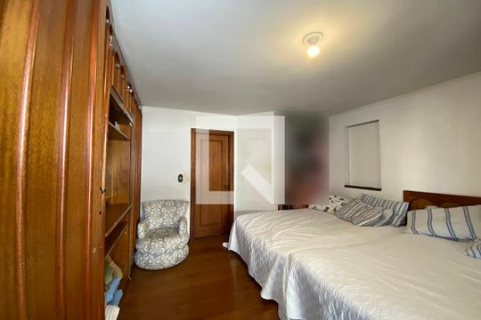 Quarto 1 - Suíte de apartamento à venda com 2 quartos, 250m² em Centro, São Leopoldo