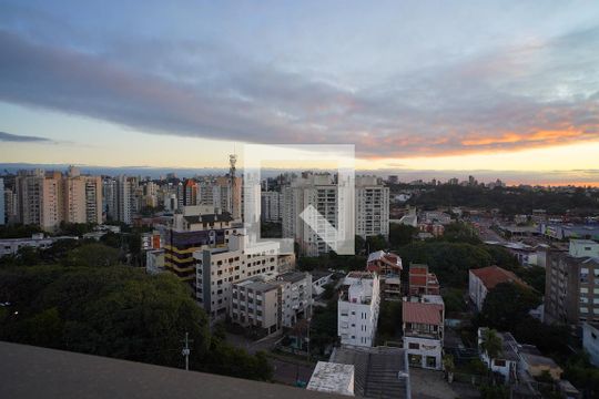 Quarto 1 - Vista de apartamento à venda com 4 quartos, 110m² em Passo D’areia, Porto Alegre