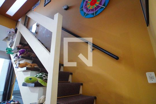Acesso Cobertura de apartamento à venda com 4 quartos, 110m² em Passo D’areia, Porto Alegre