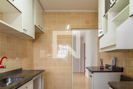 Cozinha de apartamento para alugar com 2 quartos, 74m² em Vila Galvão, Guarulhos
