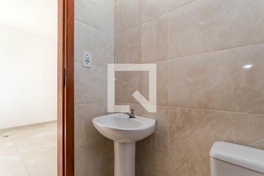 Banheiro  de apartamento para alugar com 2 quartos, 70m² em Vila Nova Cintra, Mogi das Cruzes