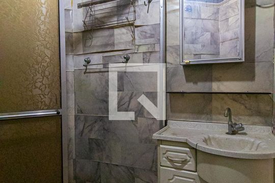 Banheiro de apartamento para alugar com 1 quarto, 30m² em Santa Efigênia, São Paulo