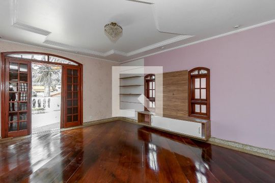 Casa à venda com 4 quartos, 280m² em Vila Bela I, Jundiaí