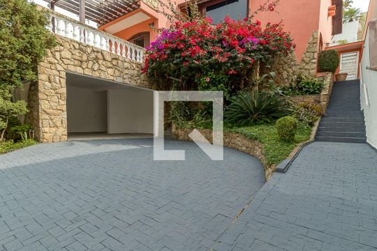 Garagem de casa à venda com 4 quartos, 280m² em Vila Bela I, Jundiaí