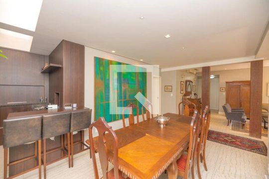 Sala de Jantar de casa à venda com 4 quartos, 350m² em Três Figueiras, Porto Alegre
