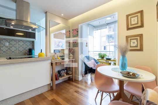 Sala de apartamento à venda com 2 quartos, 50m² em Vila das Merces, São Paulo
