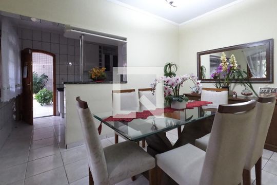 Cozinha de casa à venda com 5 quartos, 404m² em Parque Renato Maia, Guarulhos