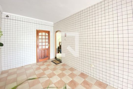 Garagem de casa à venda com 5 quartos, 404m² em Parque Renato Maia, Guarulhos