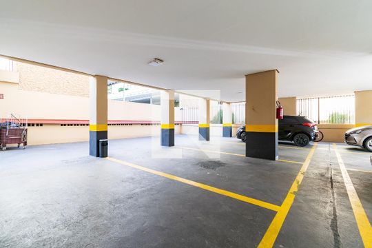 Estacionamento de apartamento à venda com 3 quartos, 90m² em Vila Clementino, São Paulo