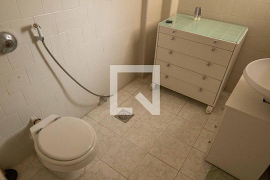 Banheiro Social de apartamento à venda com 2 quartos, 86m² em Icaraí, Niterói