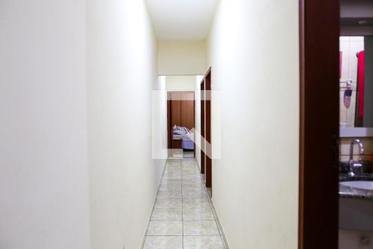 Corredor de Cima de casa à venda com 6 quartos, 319m² em Vila São Pedro, Santo André
