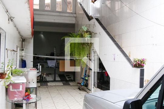Garagem de casa à venda com 6 quartos, 319m² em Vila São Pedro, Santo André