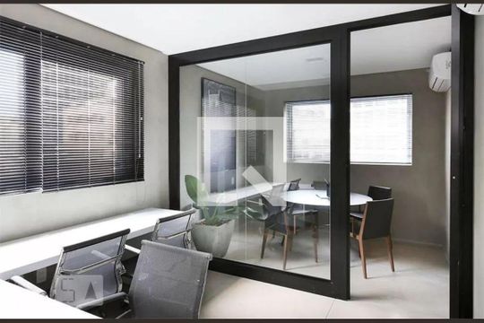 Área comum de kitnet/studio para alugar com 1 quarto, 25m² em Centro, São Paulo