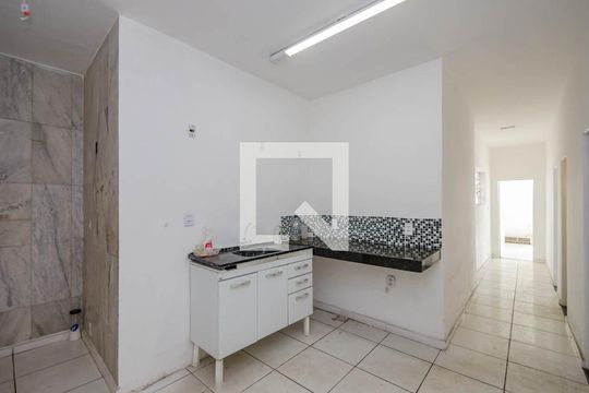 Cozinha de casa para alugar com 7 quartos, 500m² em Caiçaras, Belo Horizonte