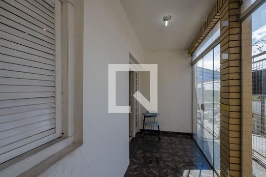 Casa para alugar com 7 quartos, 500m² em Caiçaras, Belo Horizonte