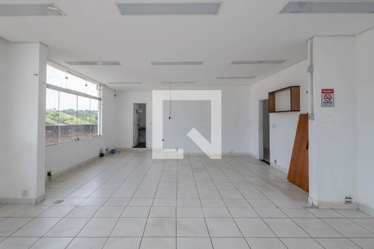 Sala 3 piso 2 de casa para alugar com 7 quartos, 500m² em Caiçaras, Belo Horizonte
