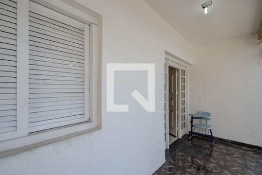 Casa para alugar com 7 quartos, 500m² em Caiçaras, Belo Horizonte