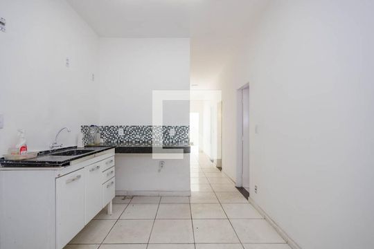 Cozinha de casa para alugar com 7 quartos, 500m² em Caiçaras, Belo Horizonte