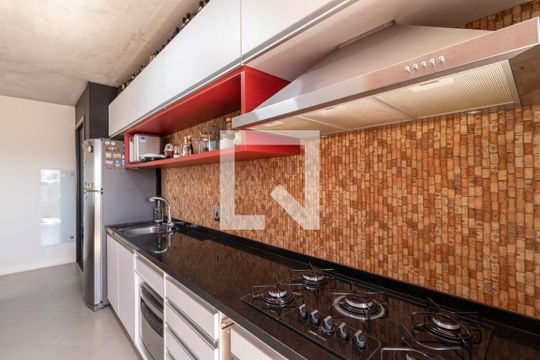 Cozinha de apartamento à venda com 2 quartos, 70m² em Carandiru, São Paulo