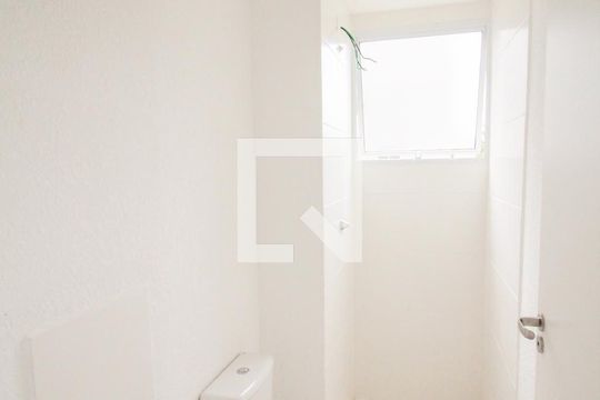 Banheiro de apartamento à venda com 2 quartos, 45m² em Colônia (zona Leste), São Paulo