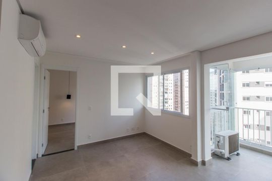 Sala de TV de kitnet/studio à venda com 1 quarto, 49m² em Alphaville Empresarial, Barueri