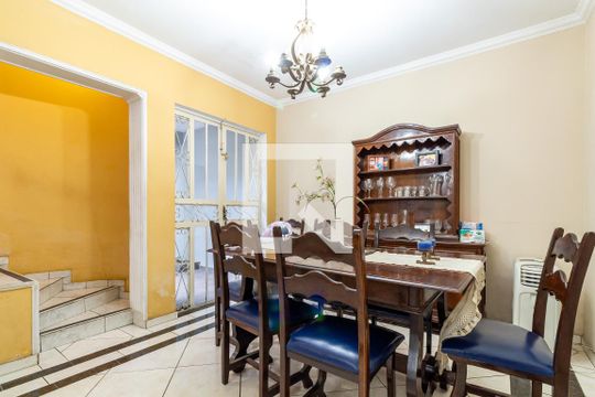 Sala de Jantar e TV de casa à venda com 5 quartos, 370m² em Jardim Santa Barbara, Guarulhos