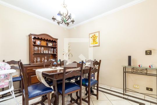 Sala de Jantar e TV de casa para alugar com 5 quartos, 370m² em Jardim Santa Barbara, Guarulhos