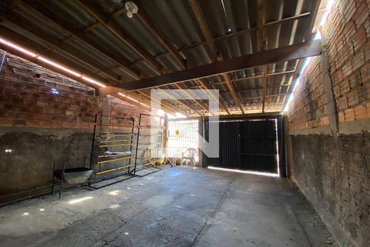 Garagem de casa à venda com 3 quartos, 90m² em Fazenda São Borja, São Leopoldo