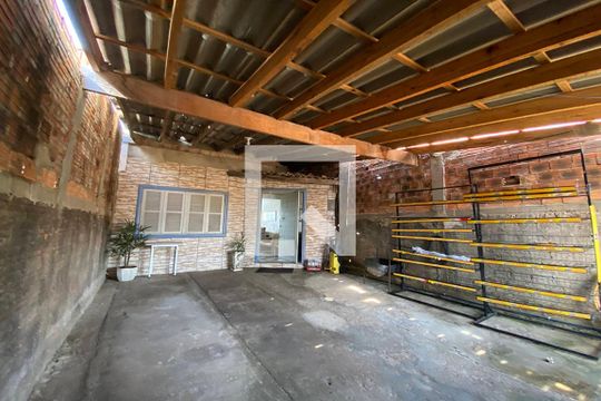 Garagem de casa à venda com 3 quartos, 90m² em Fazenda São Borja, São Leopoldo