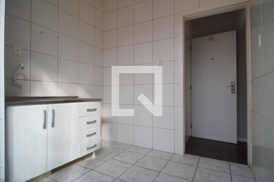 Cozinha  de apartamento para alugar com 2 quartos, 60m² em São João, Porto Alegre