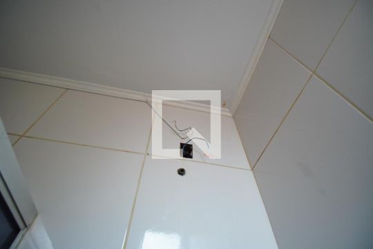 Banheiro de apartamento para alugar com 2 quartos, 60m² em São João, Porto Alegre