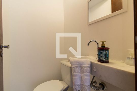 Lavabo de casa de condomínio para alugar com 2 quartos, 90m² em Jardim Europa, Sorocaba