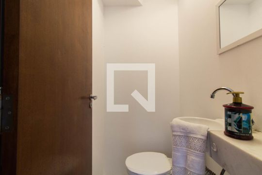 Lavabo de casa de condomínio para alugar com 2 quartos, 90m² em Jardim Europa, Sorocaba